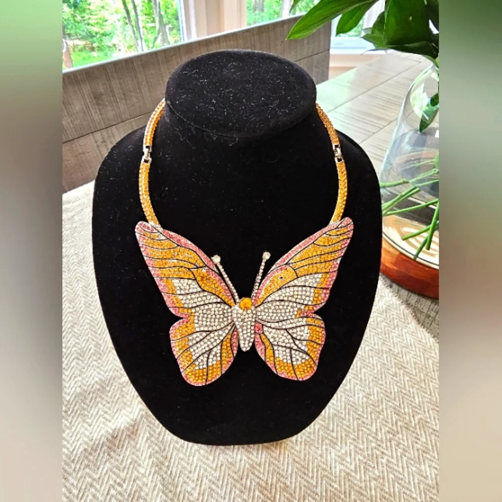 Sassy Jones Pink and Orange Butterfly Statement Necklace - Vintage - Picture 4 of 6